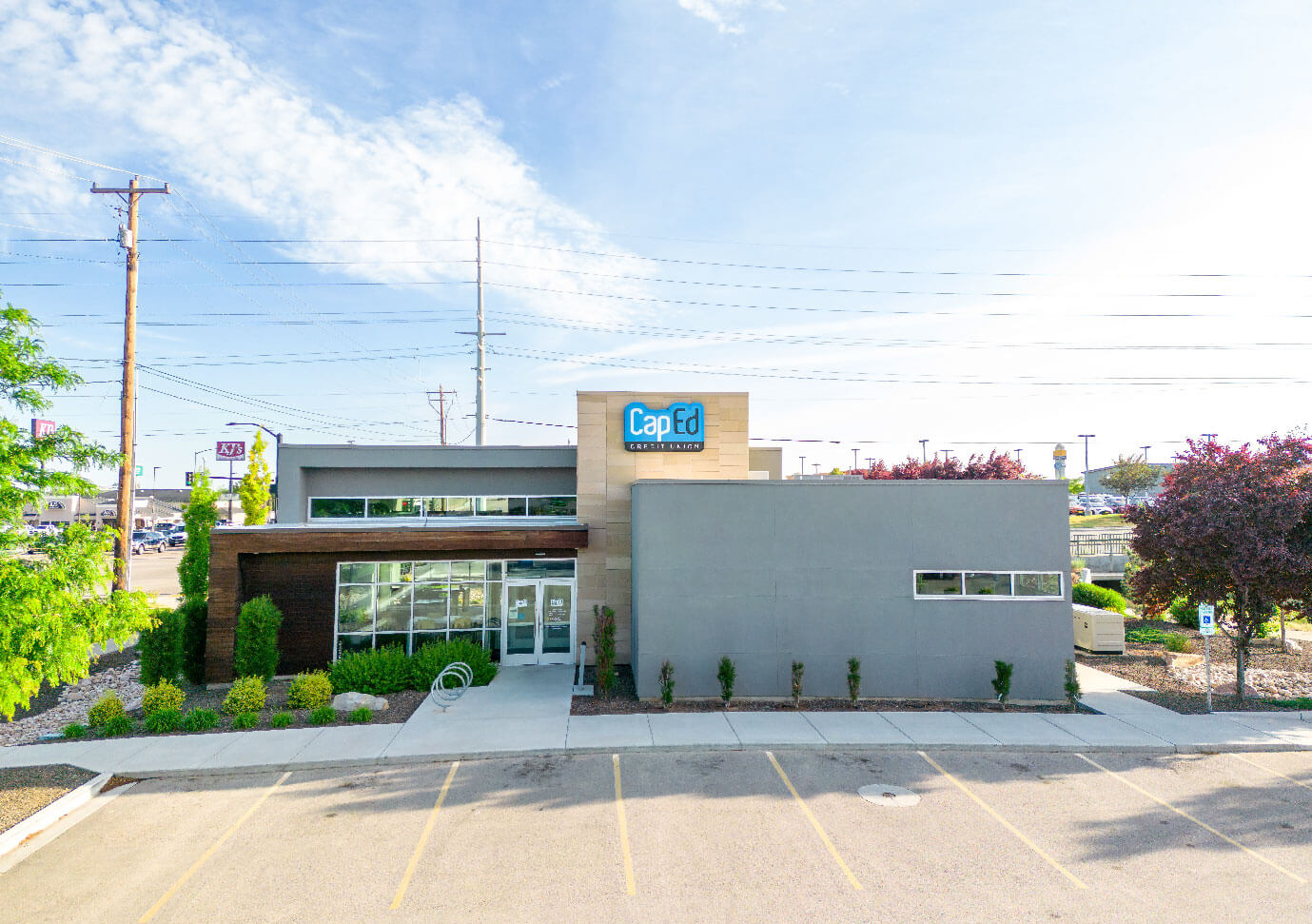 CapEd's South Meridian location front entrance and parking lot.